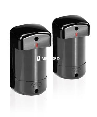 [XVOBIR 440T] Barrera infrarroja apta para exterior. Insensible a la luz ambiente. Salida por relay. Cuádruple haz asimétrico. Calefactor. Alcance 40m exterior, 100m interior. Antidesarme (tamper).